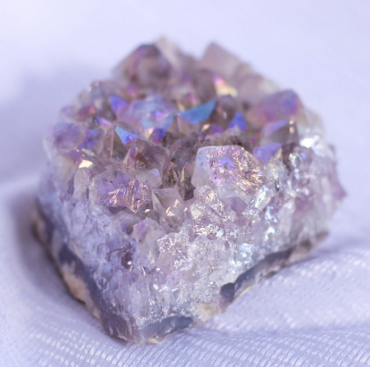 Aura crystals: Where do they come from and their benefits